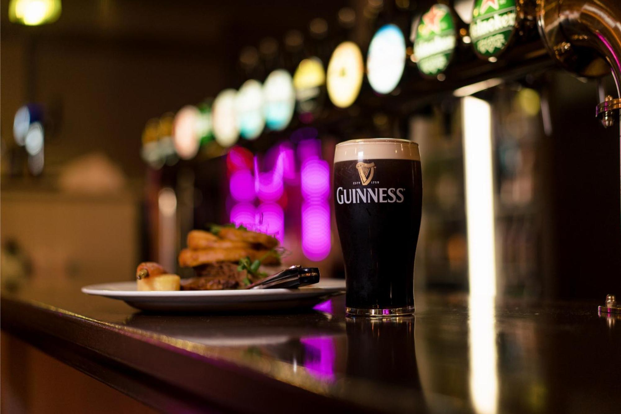 Hotel County Arms Birr Esterno foto