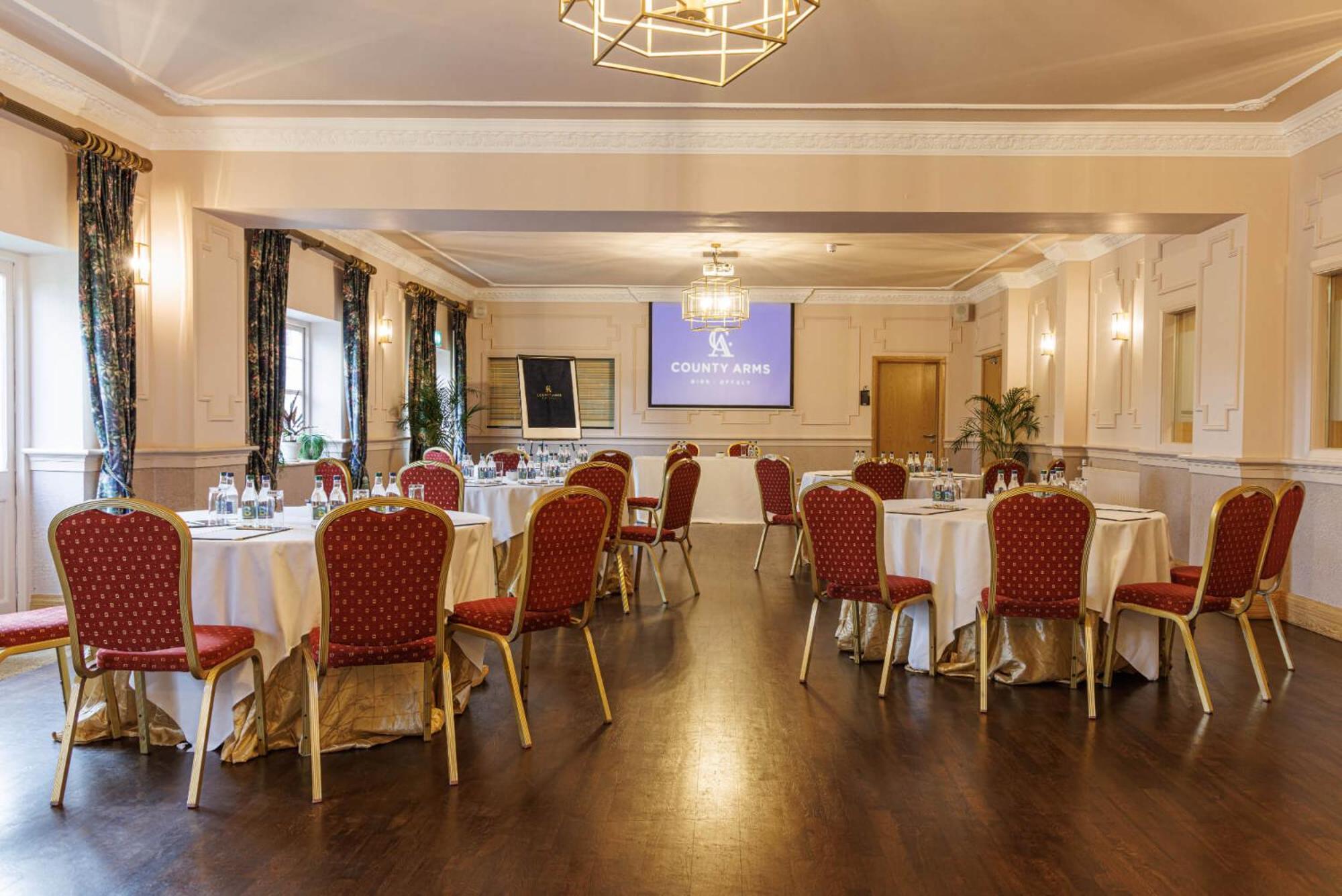 Hotel County Arms Birr Esterno foto
