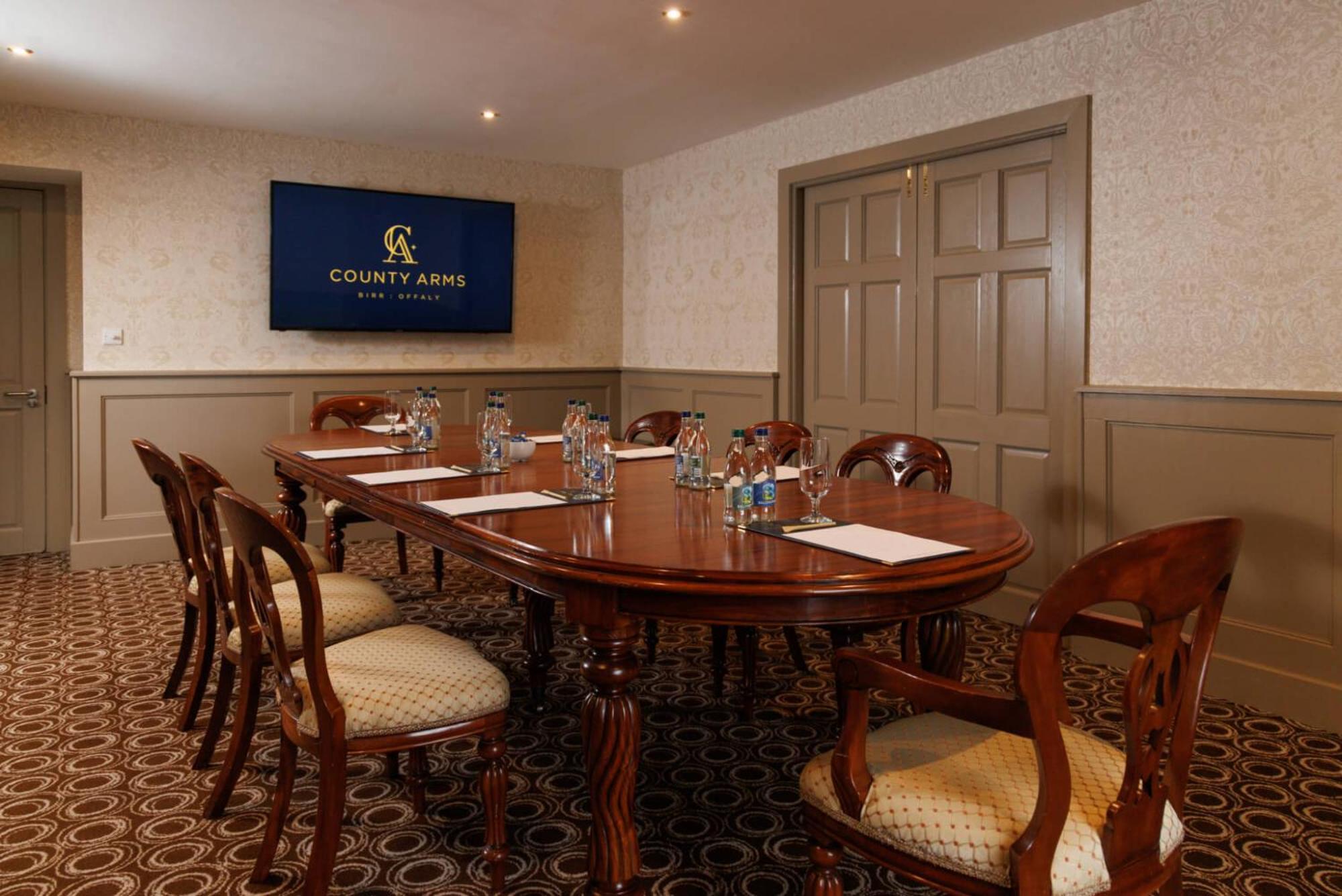 Hotel County Arms Birr Esterno foto