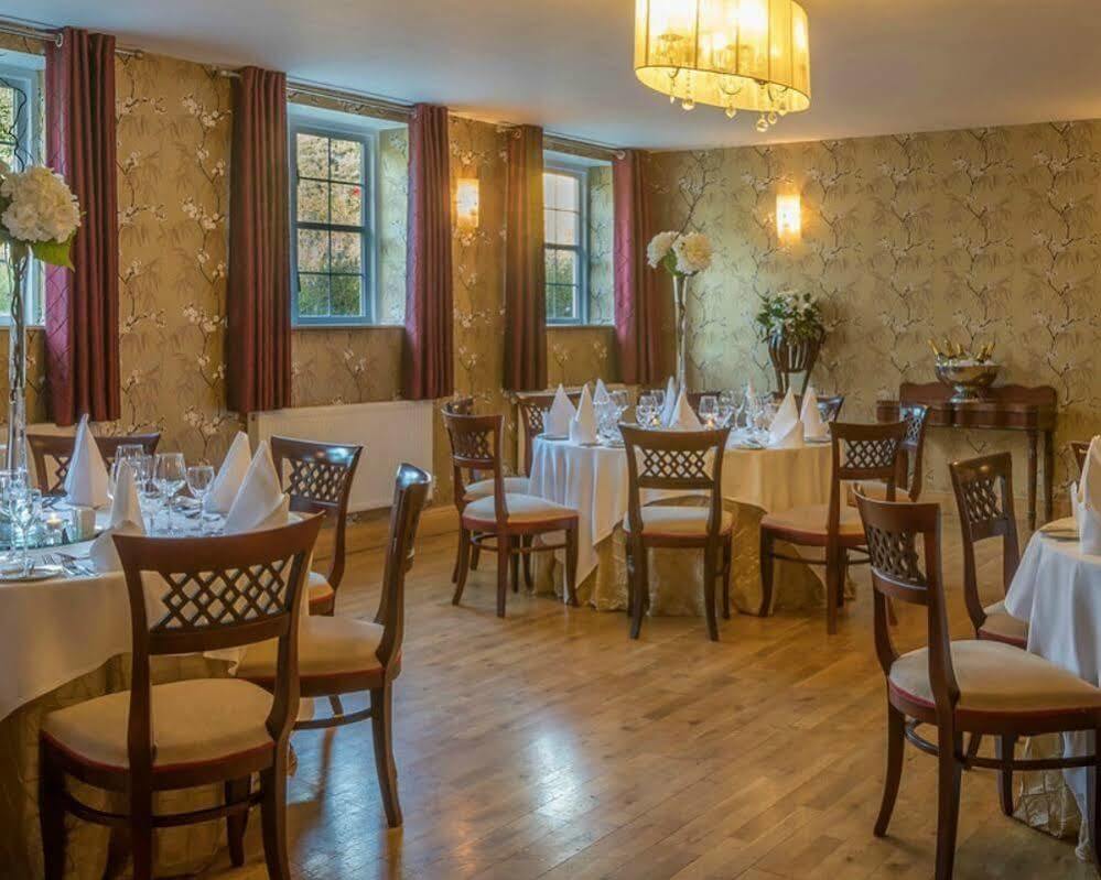 Hotel County Arms Birr Esterno foto