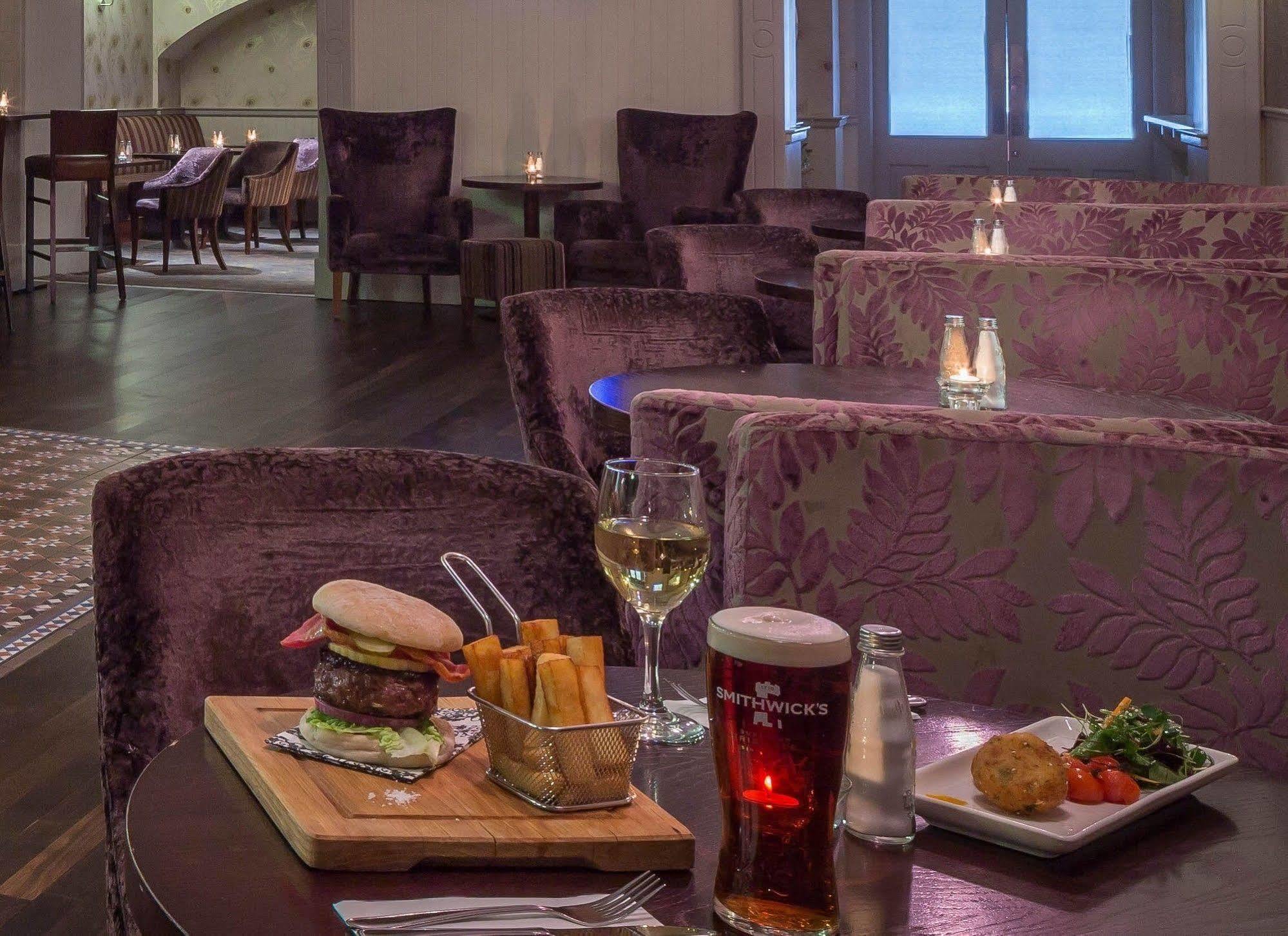 Hotel County Arms Birr Esterno foto